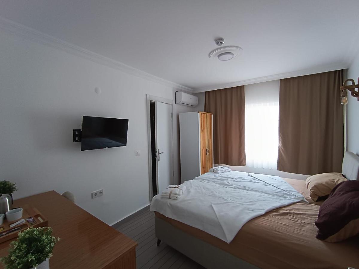 Otelia Pansiyon Ayvalı Esterno foto