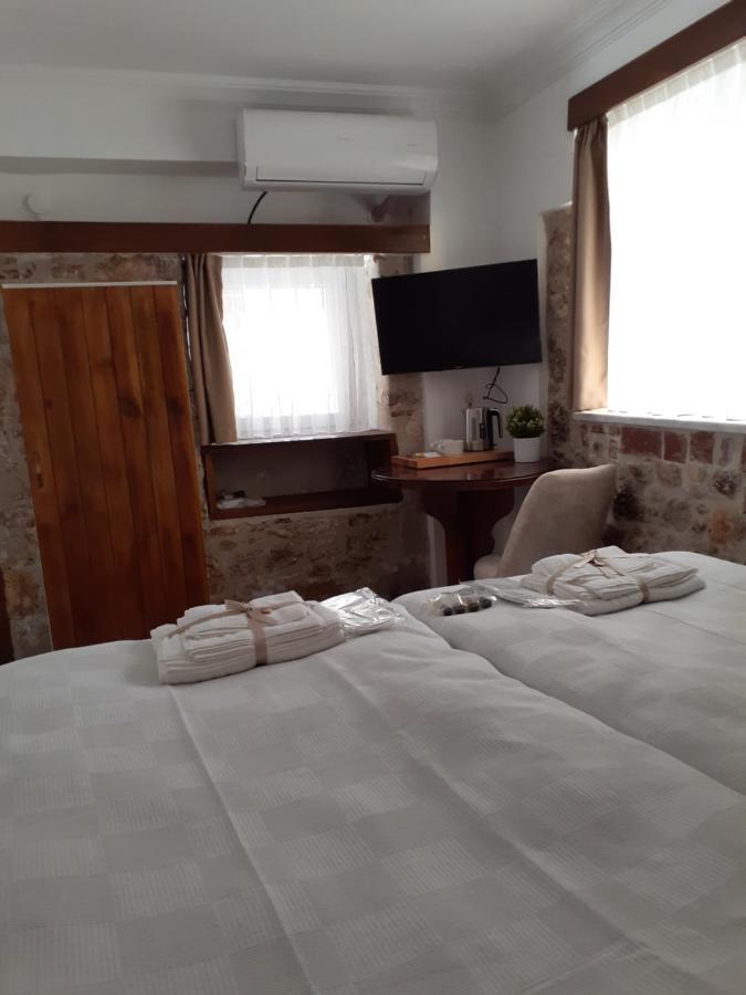 Otelia Pansiyon Ayvalı Esterno foto