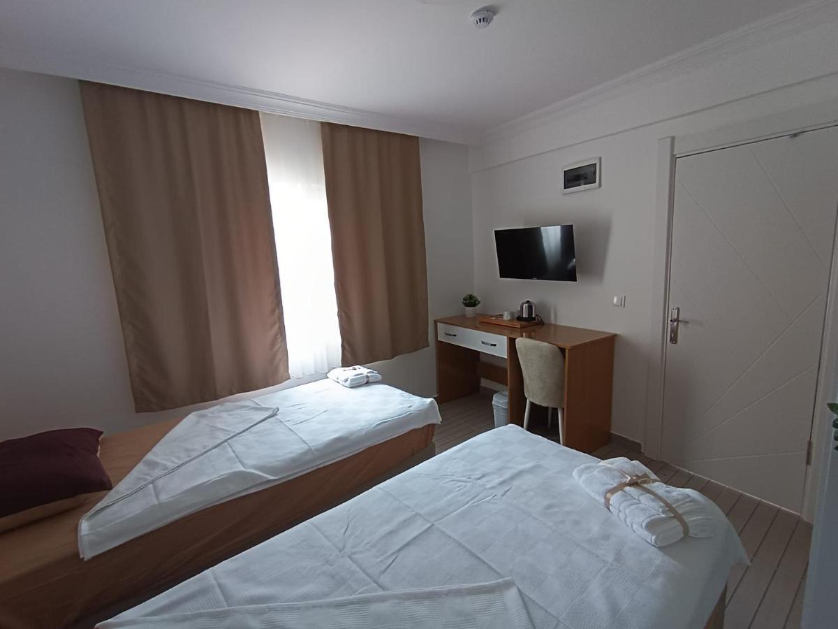Otelia Pansiyon Ayvalı Esterno foto