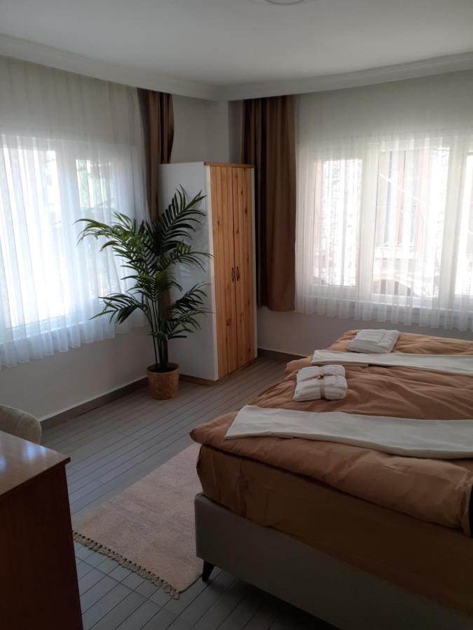Otelia Pansiyon Ayvalı Esterno foto