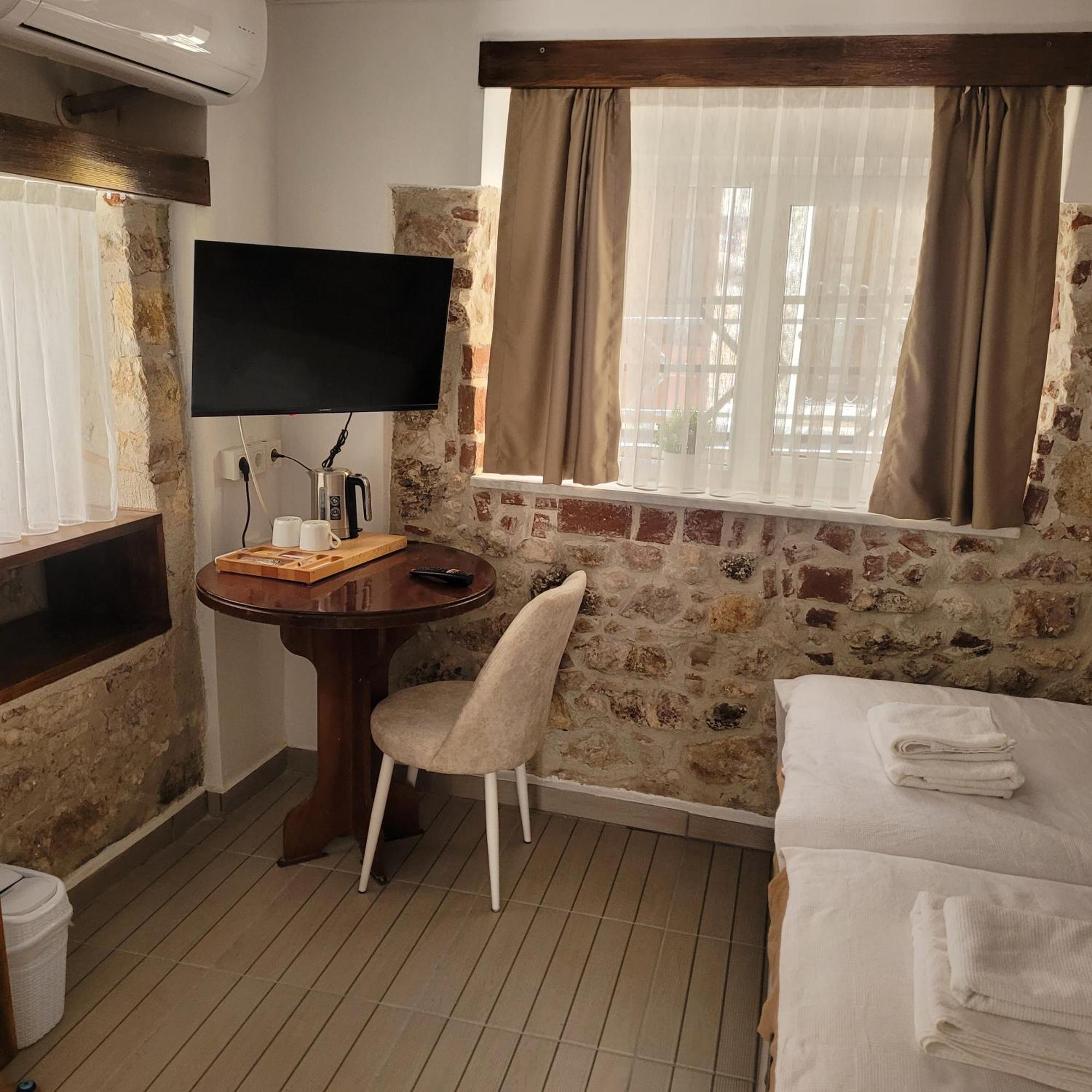Otelia Pansiyon Ayvalı Camera foto