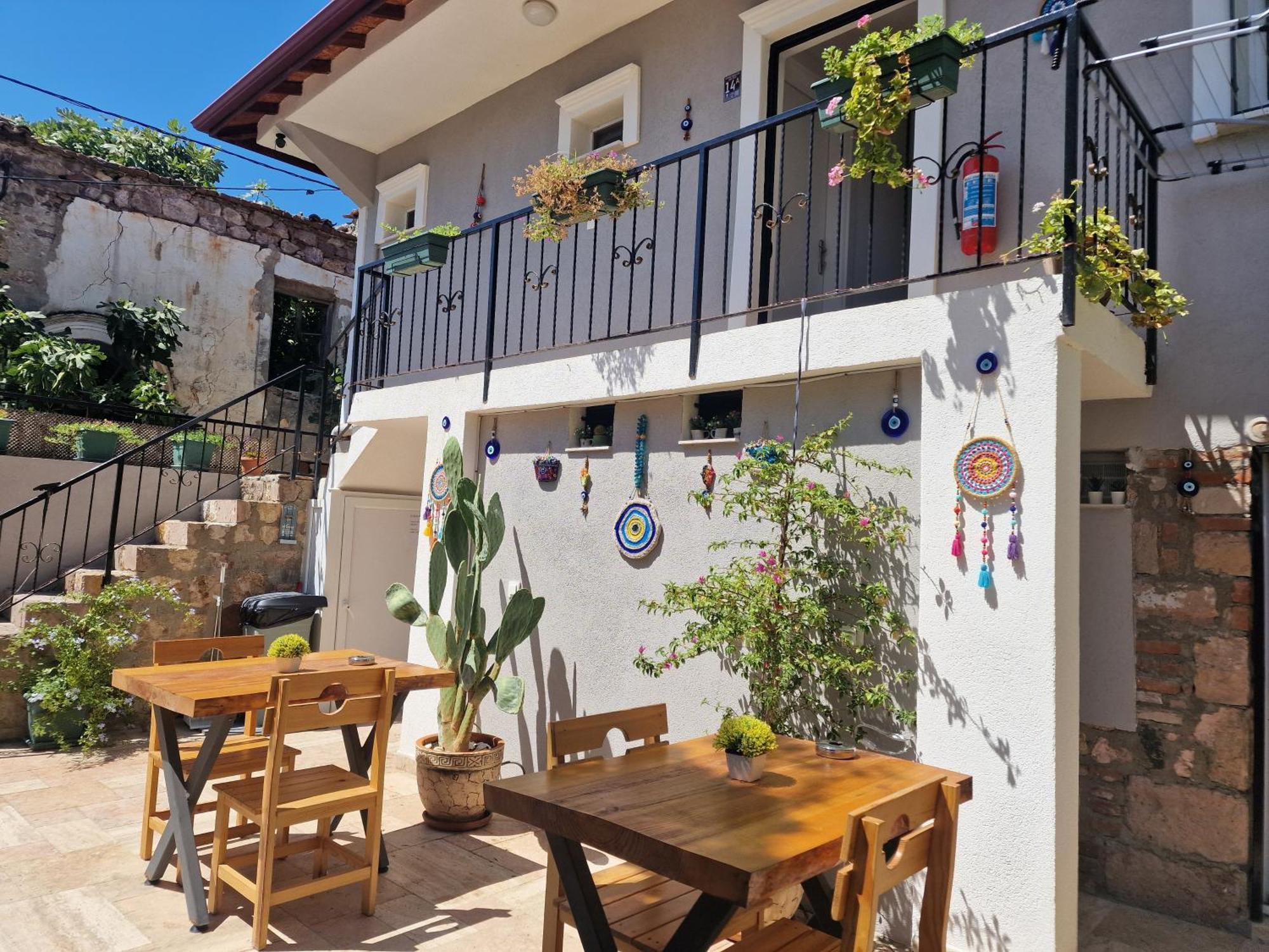 Otelia Pansiyon Ayvalı Esterno foto